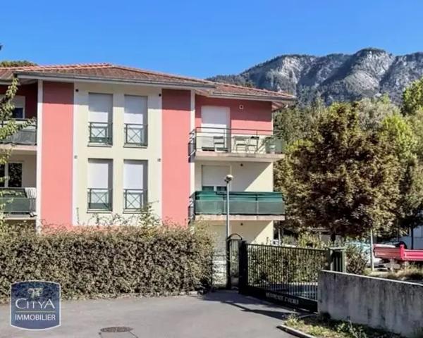 Appartement à louer 2 pièces 51.75m² Bonneville (74130)