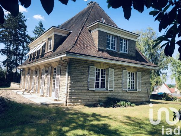 Maison à vendre 10 pièces 238 m² Cuts