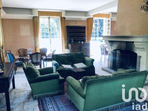 Maison à vendre 10 pièces 238 m² Cuts