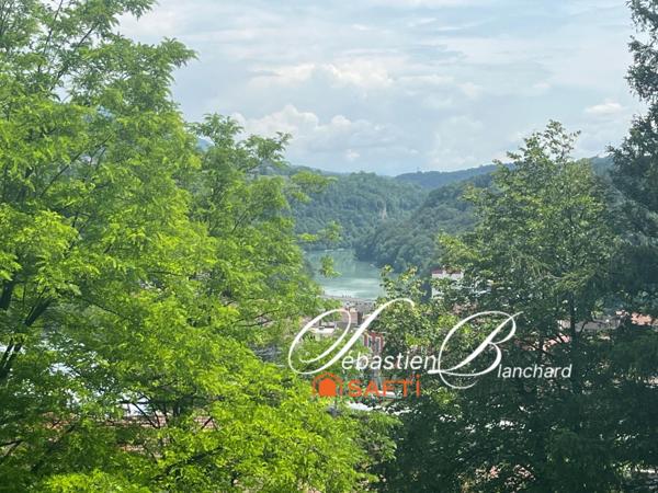 Terrain 875m² Valserhône