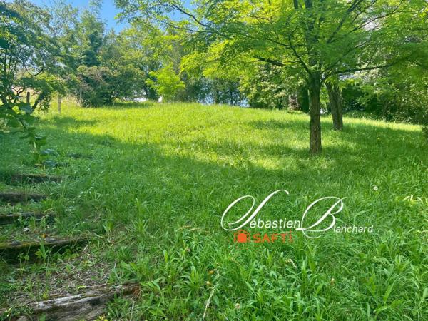 Terrain 875m² Valserhône