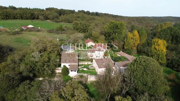 Un hameau authentique et autonome aux portes du Périgord Vert