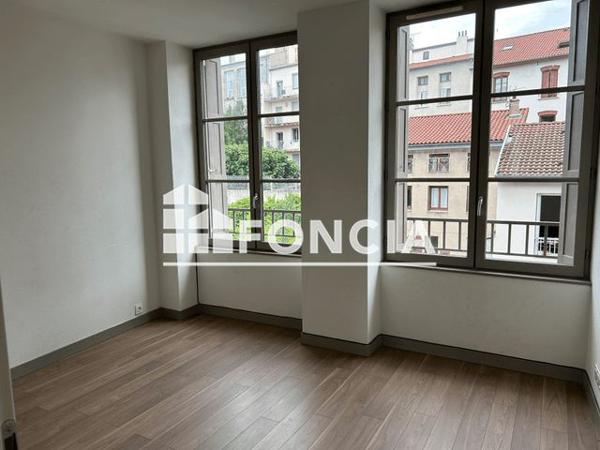 Location Appartement 4 pièces 79.8 m² - 29 RUE ROYET Saint-etienne 42000