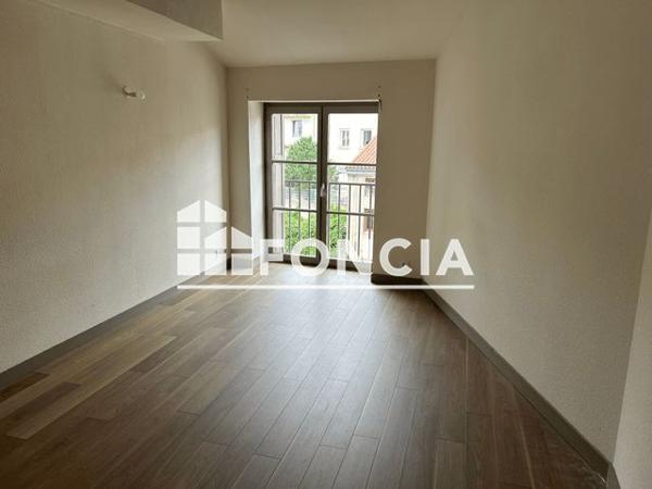 Location Appartement 4 pièces 79.8 m² - 29 RUE ROYET Saint-etienne 42000