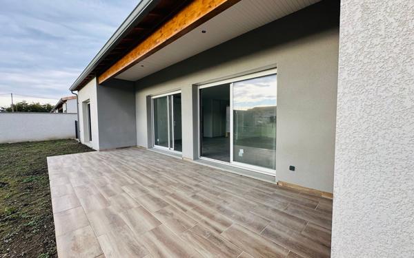 Maison à louer    4 pièces • 120 m2 Longages