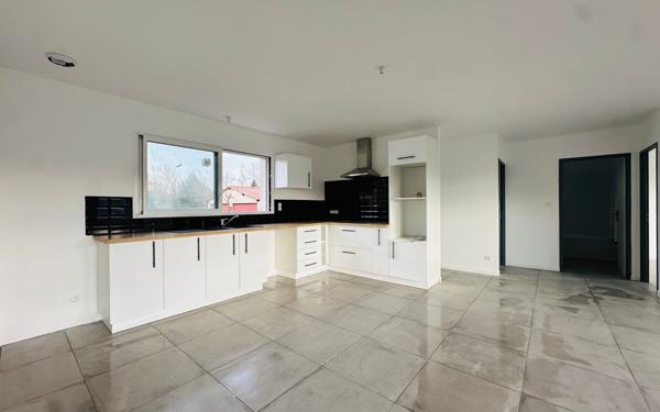 Maison à louer    4 pièces • 120 m2 Longages