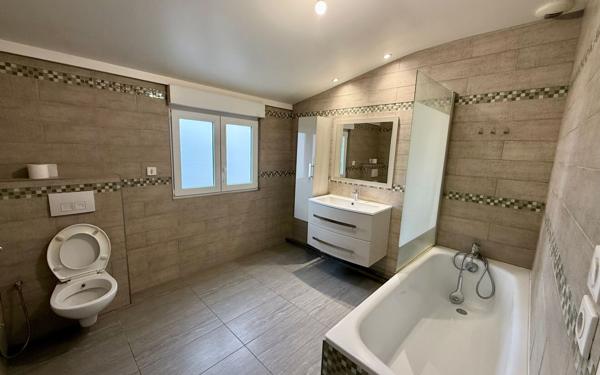 Maison à vendre    5 pièces • 103 m2 Saint-Quentin