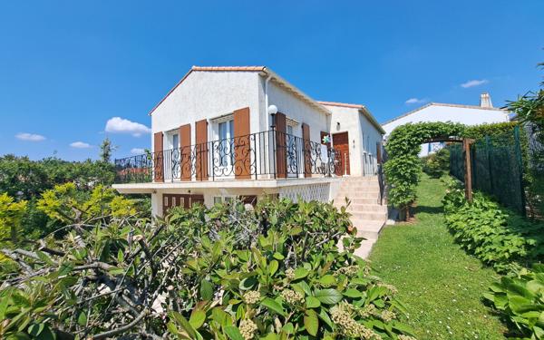 Maison à vendre    4 pièces •  Royan