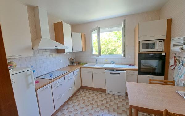 Maison à vendre    4 pièces •  Royan