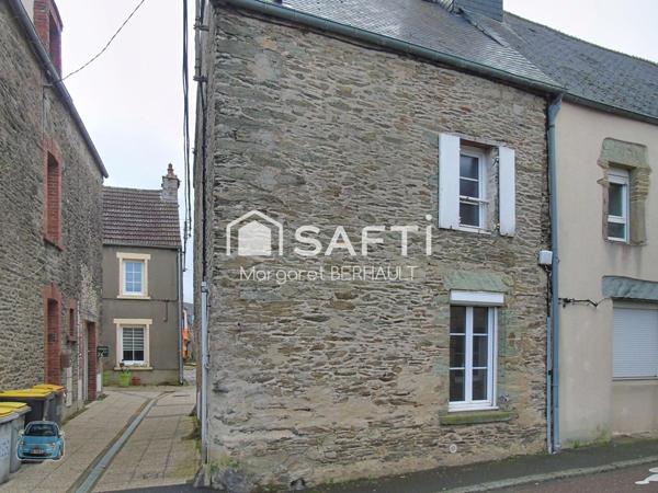 À RÉNOVER – MAISON DE VILLE  – QUERQUEVILLE BOURG  Idéal investisseur ou premier achat :