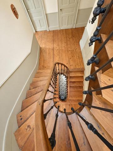 Maison de caractère de 337 m² – 10 pièces, 7 chambres et jardin