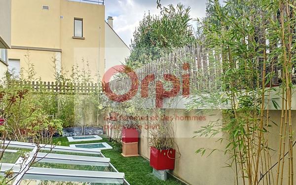 Maison à vendre    5 pièces • 194 m2 Issy-les-Moulineaux