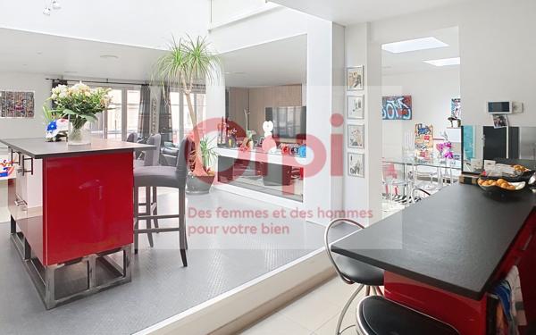 Maison à vendre    5 pièces • 194 m2 Issy-les-Moulineaux