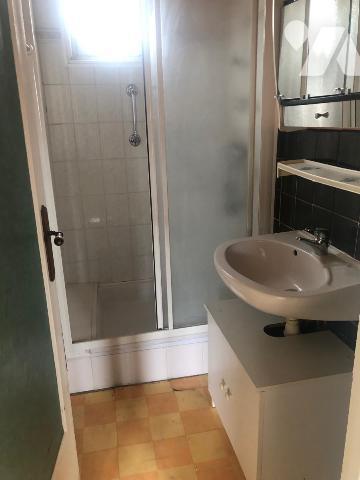 Maison semi-individuelle avec 4 chambres, jardin