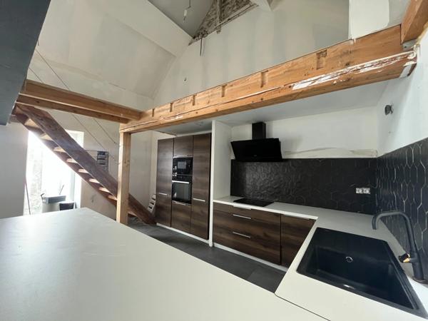 Maison avec garage et terrain à LAMARQUE-PONTACQ (65)