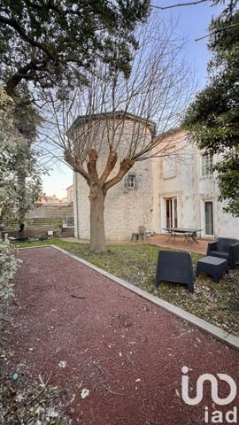 Demeure 7 pièces de 241 m² à La Rochelle (17000)