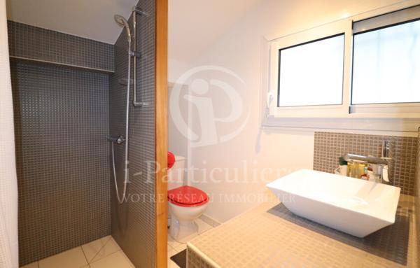 Maison : Exclu Salaise secteur collège villa 4 chambres et jardin