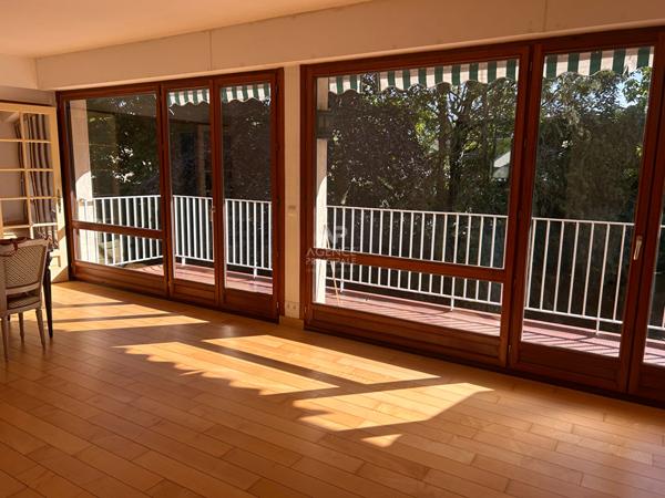 Appartement Maisons Laffitte 5 pièce(s) 112 m2 725 000 € **  - Référence  4742