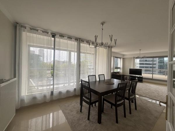 APPARTEMENT À LOUER COURBEVOIE