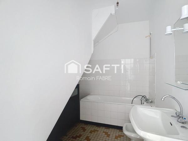 Immeuble en Duplex en un logement avec 3 chambres avec de Grands volumes