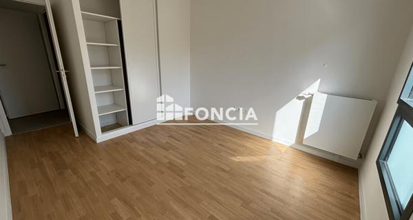 Location Appartement 4 pièces 92.82 m² - Bagnolet 93170
