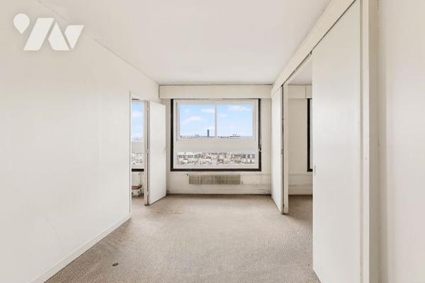 Dernier étage avec vue exceptionnelle sur tout Paris