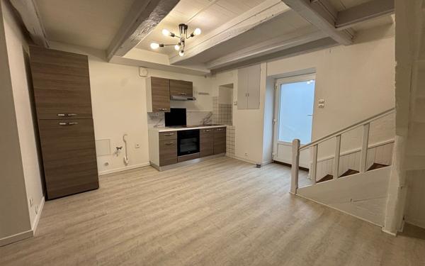 Maison à louer    2 pièces • 44,78 m2 Croutelle