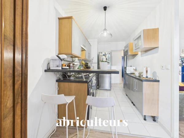 T3 TRAVERSANT 74 m² MARSEILLE 8ème PRADO | Volumes & Vue Dégagée