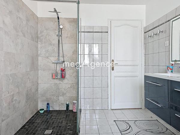 Maison à BOUAFLE, 78410 - 6 pièces 128m²