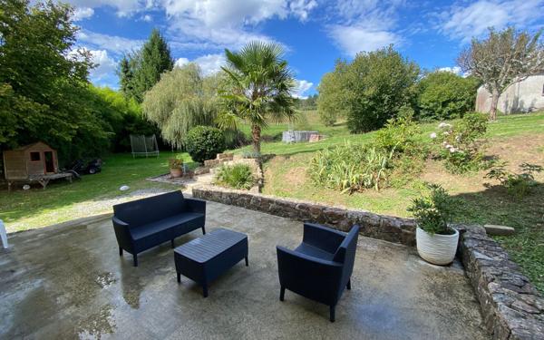 Maison à vendre    4 pièces •  Saint-Léonard-de-Noblat