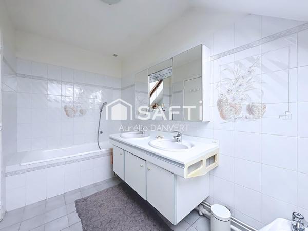 Maison familiale 5 chambres - lumineuse - bien entretenue