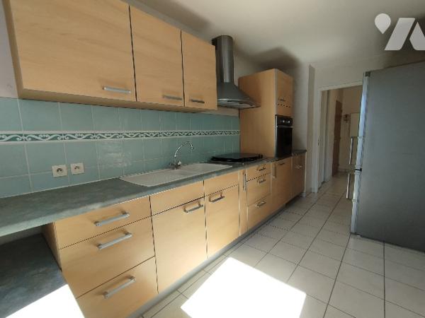 Appartement 3 pièces 64m², stationnement privatif