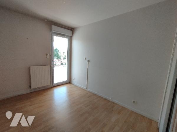 Appartement 3 pièces 64m², stationnement privatif