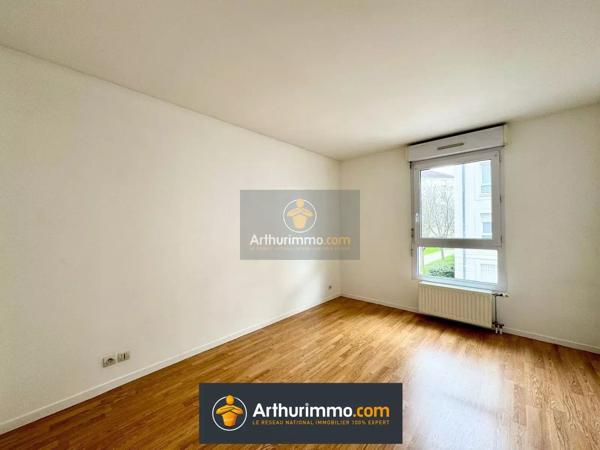 Vente                                                      Appartement
                        
                     2 pièces                      49 m2                     à Bussy-Saint-Georges