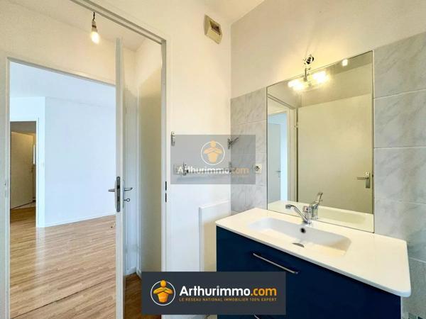 Vente                                                      Appartement
                        
                     2 pièces                      49 m2                     à Bussy-Saint-Georges