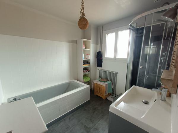 Maison 6 pièces - 245 m²