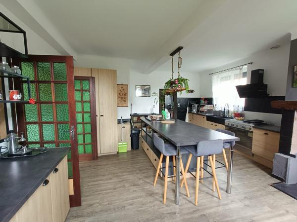 Maison 6 pièces - 245 m²