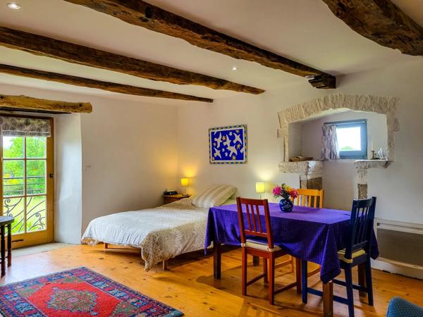 Ensemble de caractère avec gîtes et terres – Tarn-et-Garonne
