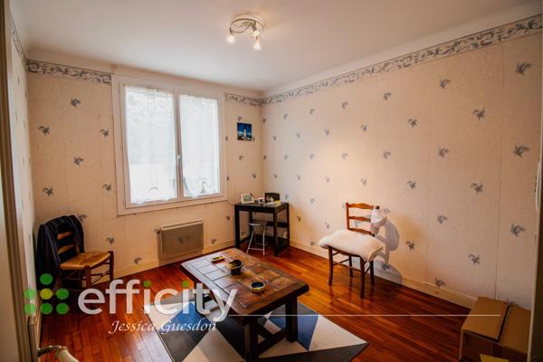 Maison
         4 pièces
        - 80 m² 209 700 €*