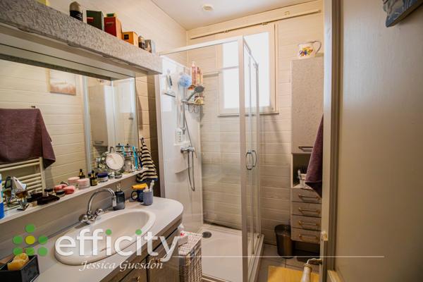 Maison
         4 pièces
        - 80 m² 209 700 €*