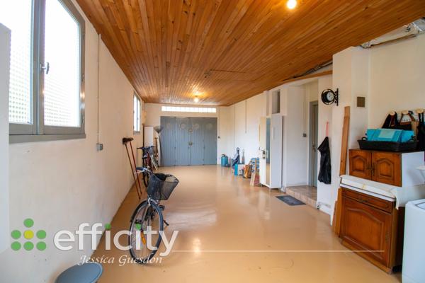 Maison
         4 pièces
        - 80 m² 209 700 €*