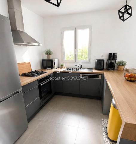 Maison à ALLONNES, 72700 - 5 pièces 90m²