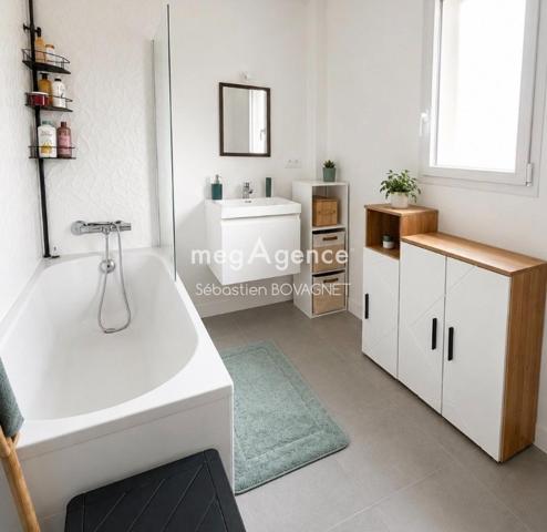 Maison à ALLONNES, 72700 - 5 pièces 90m²