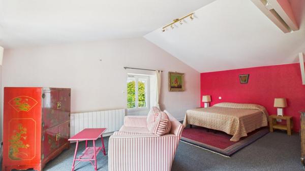 Maison 310M2, 4 chambres, Dépendances 220M2, parc aboré, piscine