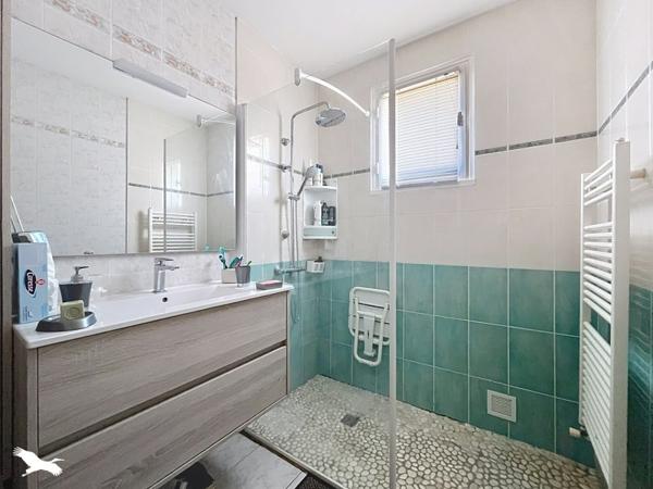 Maison à vendre 182 069 € Saint-Laurent-de-Cognac 6 p 140 m² DPE D