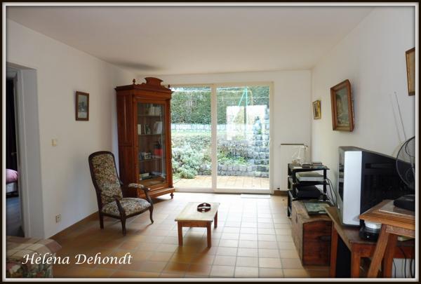 En vente cette maison mitoyenne en bord de mer.