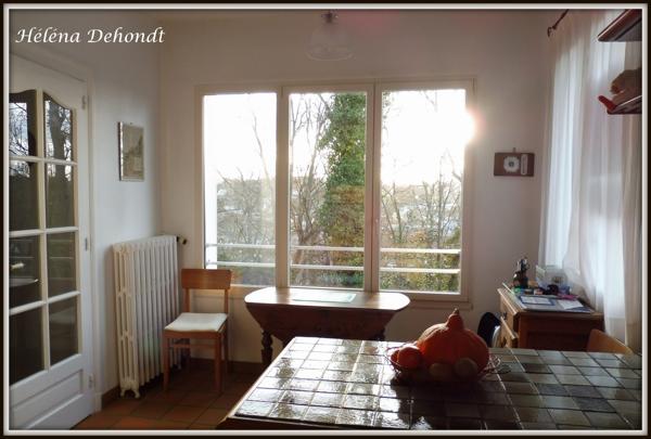 En vente cette maison mitoyenne en bord de mer.