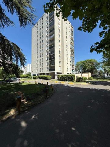 Appartement Evry Courcouronnes 4 pièce(s) 84 m2