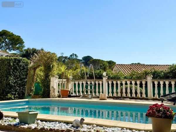 Maison à vendre à Fréjus dans le Var (83600), ref : 56087-363