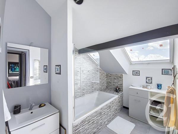 Appartement Duplex à vendre  3 pièces - 54,39 m2 ST DENIS - 93
